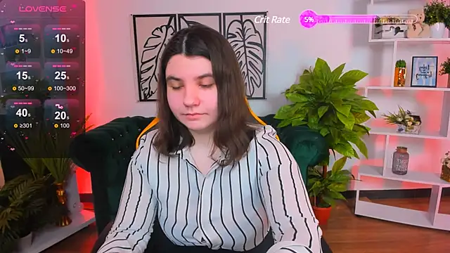 Viola  Shy online show from March 7, 2025, 9:17 pm