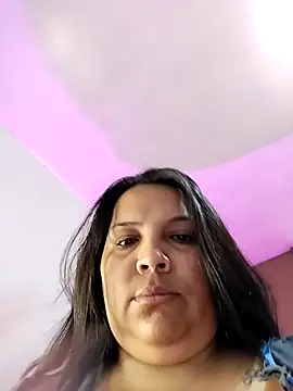 Snapshot of AvaChannel chatting on October 21, 2025, 9:19 am AvaChannel online show from October 21, 2025, 9:19 am