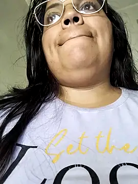 Snapshot of AvaChannel chatting on September 22, 2025, 8:42 am AvaChannel online show from September 22, 2025, 8:42 am