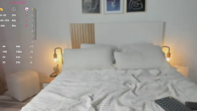 Snapshot of Ajen_Blondie chatting on February 12, 2025, 4:33 pm Ajen Blondie online show from February 12, 2025, 4:33 pm