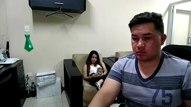 ferchoDC78 online show from April 5, 2026, 3:35 am