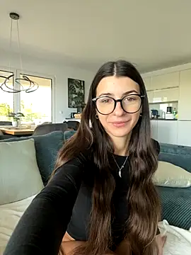 Wildberry  online show from October 28, 2025, 7:18 am