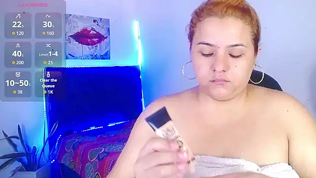 Snapshot of Charlotte_mh chatting on September 23, 2025, 6:04 pm Charlotte mh online show from September 23, 2025, 6:04 pm