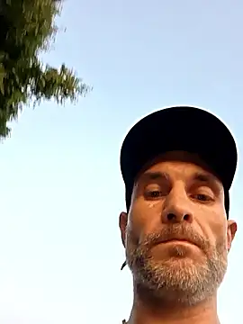 Snapshot of Edaras@xh chatting on September 9, 2025, 5:11 pm Edarasxh online show from September 9, 2025, 5:11 pm