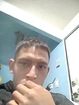 Snapshot of Leonul chatting on October 16, 2025, 3:48 am Leonul online show from October 16, 2025, 3:48 am