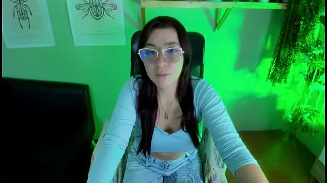 Fernanda   online show from December 26, 2024, 5:04 am