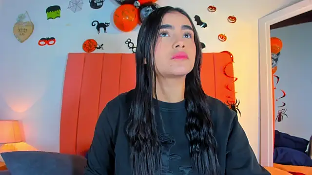 Snapshot of valen_rose0 chatting on October 29, 2025, 12:04 pm valen rose0 online show from October 29, 2025, 12:04 pm