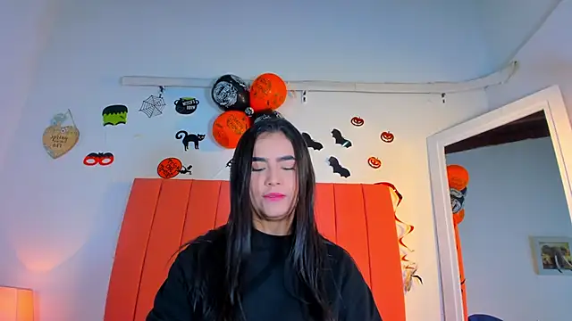 Snapshot of valen_rose0 chatting on October 30, 2025, 12:14 pm valen rose0 online show from October 30, 2025, 12:14 pm