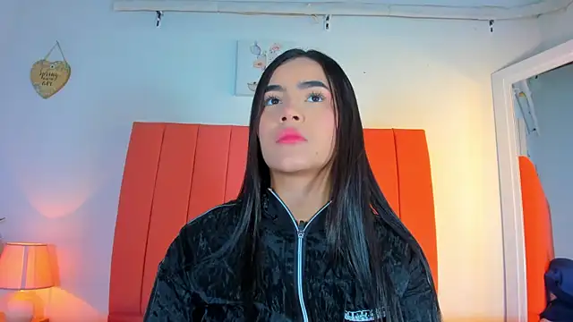 Snapshot of valen_rose0 chatting on September 18, 2025, 12:08 pm valen rose0 online show from September 18, 2025, 12:08 pm