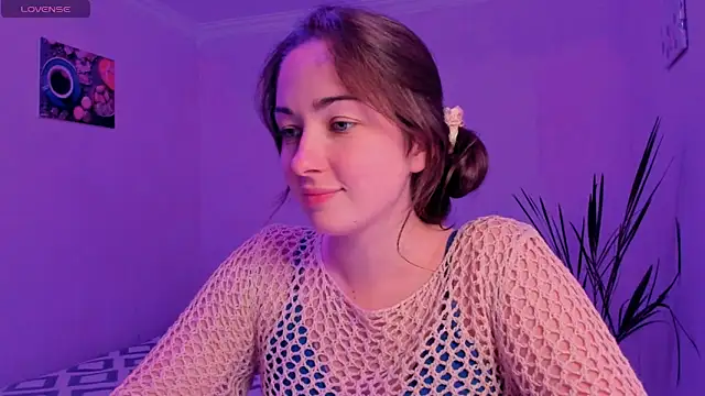 Snapshot of cClandesTina chatting on September 25, 2025, 6:47 pm cClandesTina online show from September 25, 2025, 6:47 pm