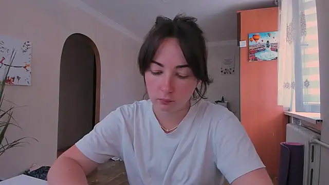 Snapshot of cClandesTina chatting on July 1, 2026, 10:15 am cClandesTina online show from July 1, 2026, 10:15 am