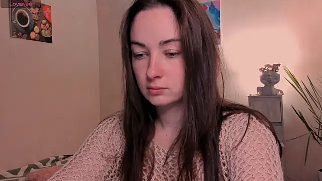 Snapshot of cClandesTina chatting on October 27, 2025, 9:49 pm cClandesTina online show from October 27, 2025, 9:49 pm