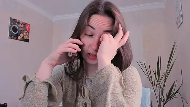 Snapshot of cClandesTina chatting on September 22, 2025, 12:11 pm cClandesTina online show from September 22, 2025, 12:11 pm