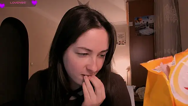 Snapshot of cClandesTina chatting on February 20, 2026, 10:12 pm cClandesTina online show from February 20, 2026, 10:12 pm