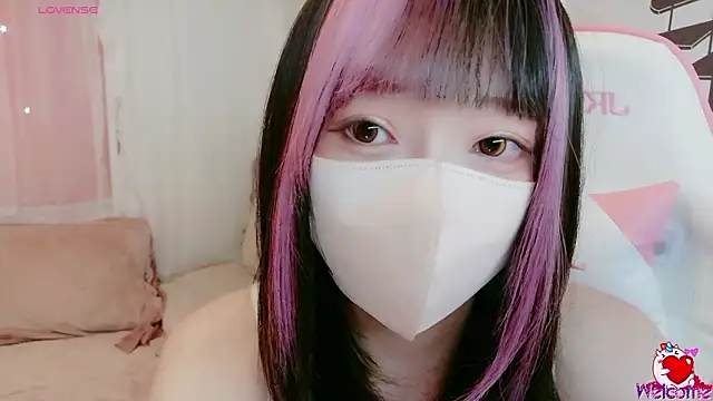 yuayua854 online show from March 5, 2026, 4:09 am