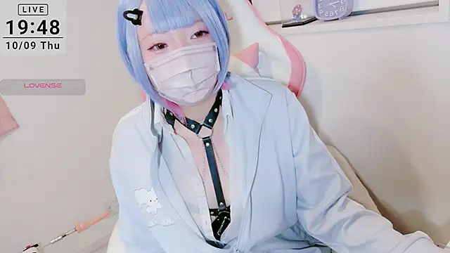 yuayua854 online show from October 9, 2025, 10:49 am