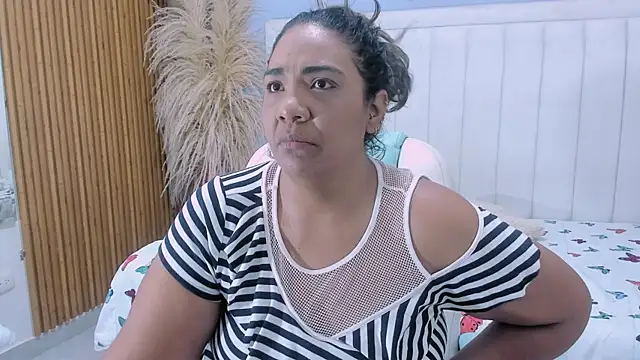  Lakshmi hotx online show from September 28, 2025, 12:34 pm