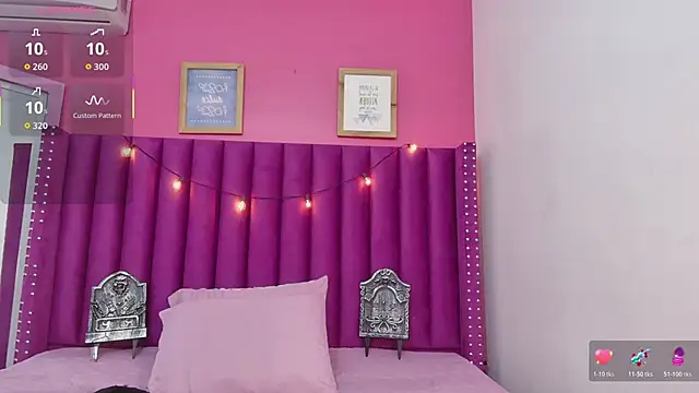 littleebluee online show from November 1, 2025, 3:24 am