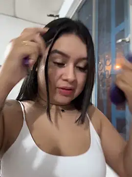 Snapshot of Pretty_Isadora chatting on September 23, 2025, 11:23 pm Pretty Isadora online show from September 23, 2025, 11:23 pm