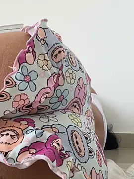 Pretty Isadora online show from February 28, 2026, 3:22 pm