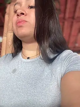 Snapshot of Pretty_Isadora chatting on October 5, 2025, 7:04 pm Pretty Isadora online show from October 5, 2025, 7:04 pm