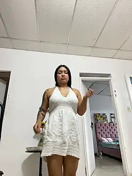 Pretty Isadora online show from January 30, 2025, 6:43 pm
