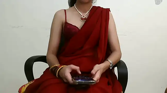 lololips online show from February 27, 2025, 6:20 pm