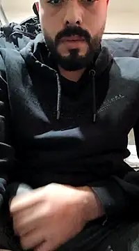 Snapshot of Kaan1607 chatting on December 8, 2024, 2:30 pm Kaan1607 online show from December 8, 2024, 2:30 pm