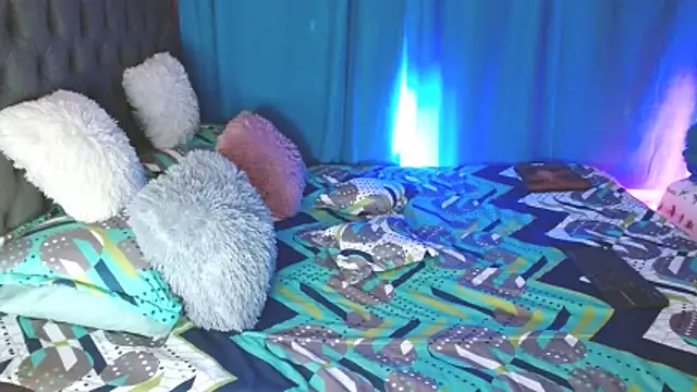 Kerly Lopez online show from April 9, 2026, 5:30 pm