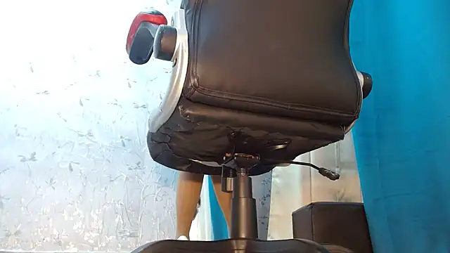 Snapshot of Samantabrown_ chatting on September 27, 2025, 11:27 am Samantabrown online show from September 27, 2025, 11:27 am