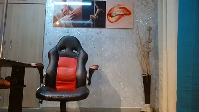 Samantabrown  online show from March 12, 2026, 11:14 am