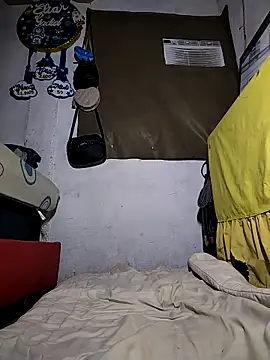 The-quee22 online show from November 23, 2025, 4:00 am