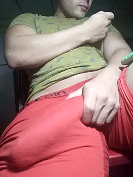 Snapshot of AlexisSpears_ chatting on October 6, 2025, 10:10 pm AlexisSpears  online show from October 6, 2025, 10:10 pm