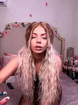 Snapshot of maddisonblush chatting on September 29, 2025, 4:56 pm maddisonblush online show from September 29, 2025, 4:56 pm