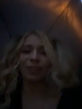 Snapshot of maddisonblush chatting on November 6, 2025, 3:16 pm maddisonblush online show from November 6, 2025, 3:16 pm