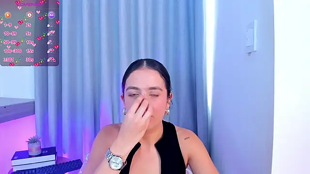 Lucyortiz  online show from March 14, 2025, 5:35 pm