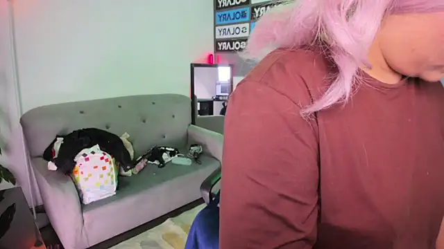 Snapshot of Amy_hoy69 chatting on September 19, 2025, 2:37 am Amy hoy69 online show from September 19, 2025, 2:37 am