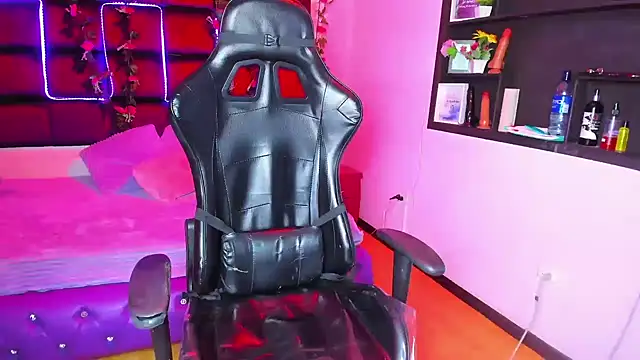 Snapshot of Amy_hoy69 chatting on October 19, 2025, 12:52 pm Amy hoy69 online show from October 19, 2025, 12:52 pm