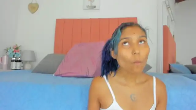 Snapshot of satsu_u chatting on October 6, 2025, 7:03 pm satsu u online show from October 6, 2025, 7:03 pm