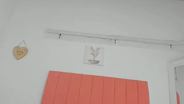 Snapshot of satsu_u chatting on October 14, 2025, 7:03 pm satsu u online show from October 14, 2025, 7:03 pm