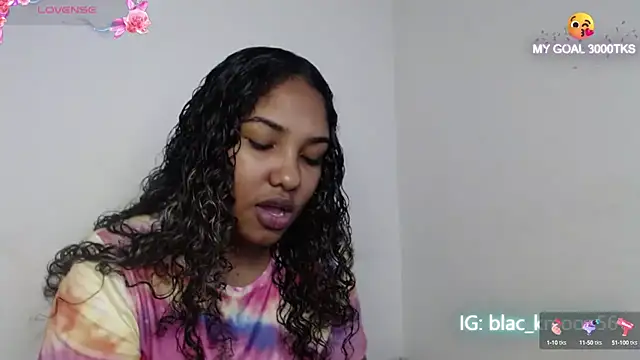 Snapshot of Blackmoon_23 chatting on October 15, 2025, 4:37 pm Blackmoon 23 online show from October 15, 2025, 4:37 pm