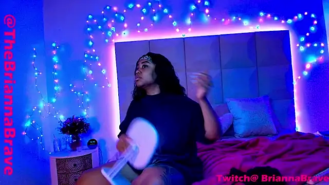 BriannaBrave online show from November 7, 2025, 2:49 am