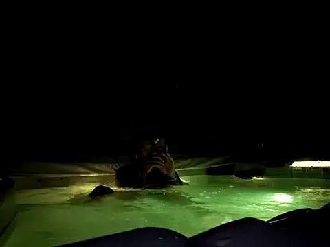 Snapshot of 3prettyboy3 chatting on October 4, 2025, 7:54 am 3prettyboy3 online show from October 4, 2025, 7:54 am