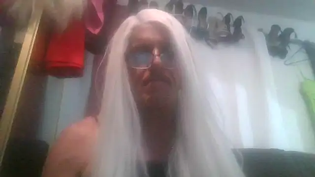 SassyCrystal77 online show from July 14, 2026, 6:29 am