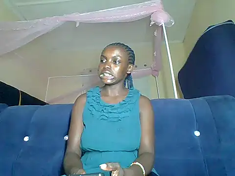 Snapshot of awino001 chatting on October 28, 2025, 12:00 am awino001 online show from October 28, 2025, 12:00 am