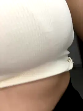 Milk Mom99 online show from October 7, 2025, 11:39 pm