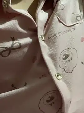 Milk Mom99 online show from February 11, 2025, 6:30 am