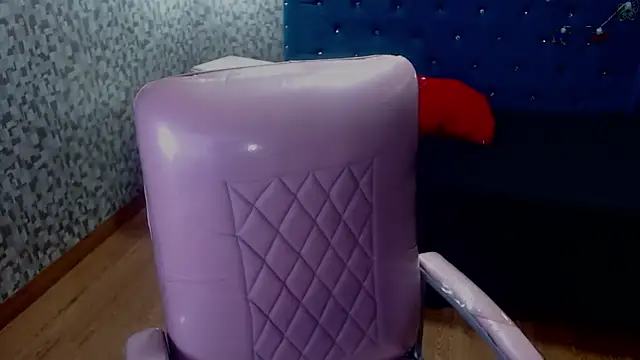 Snapshot of CurvyJulieth chatting on June 22, 2026, 2:39 am CurvyJulieth online show from June 22, 2026, 2:39 am