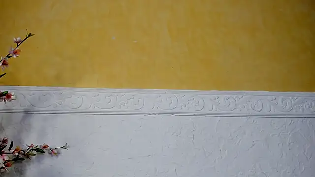 Snapshot of Lau_Beauty chatting on February 8, 2025, 9:03 am Lau Beauty online show from February 8, 2025, 9:03 am