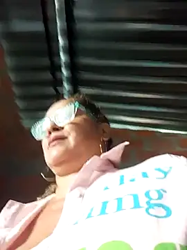 Snapshot of natally_ross21 chatting on October 15, 2025, 12:35 pm natally ross21 online show from October 15, 2025, 12:35 pm